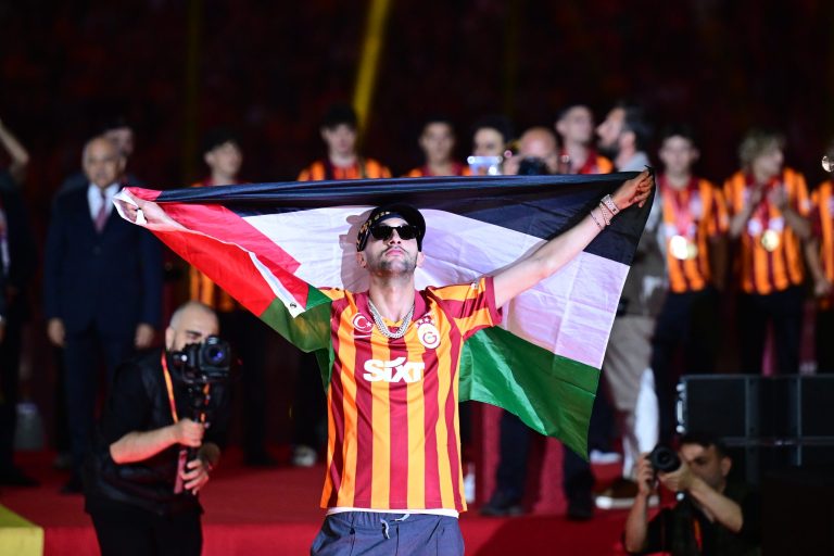 تهديد وزير إسرائيلي لحكيم زياش يصل إلى المنظمات الحقوقية الدولية