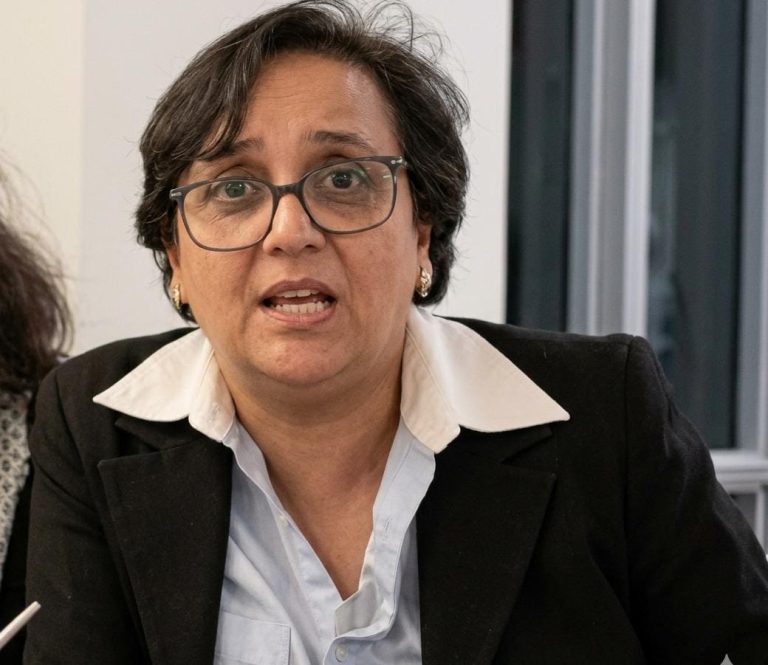 عائشة خوخو: الشبكات الحزبية والمحسوبية تحد من وصول النساء إلى المناصب التنفيذية
